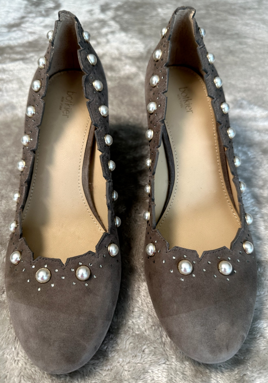 Botkier Gray Suede Pearl Rhinestone Accented Block Heels Womens Size 7 NEW